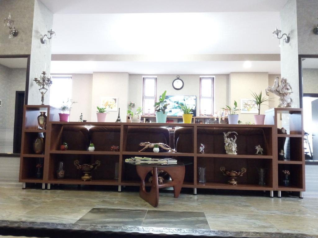 Hotel Salmer Tbilisi Ngoại thất bức ảnh
