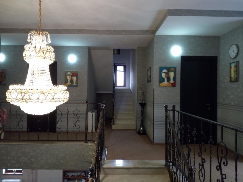 Hotel Salmer Tbilisi Ngoại thất bức ảnh