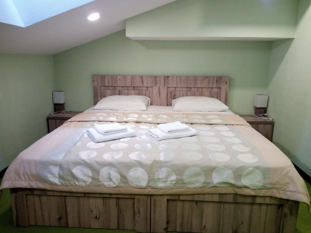 Hotel Salmer Tbilisi Ngoại thất bức ảnh