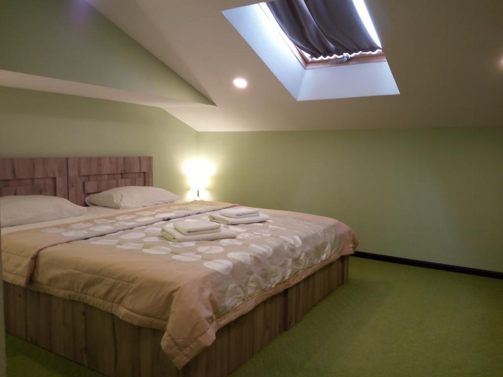 Hotel Salmer Tbilisi Ngoại thất bức ảnh